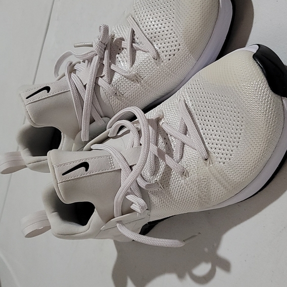 Men's Nike Metcon Training Shoes - Picture 2 of 7
